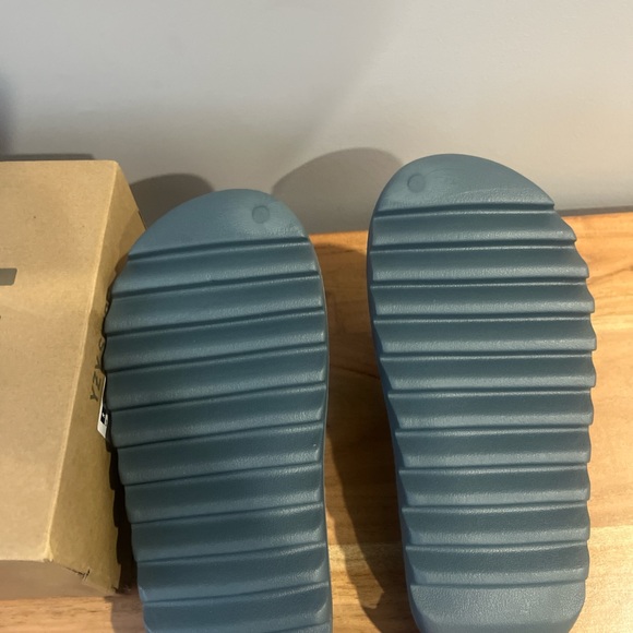 yeezy slide marine slate size 11